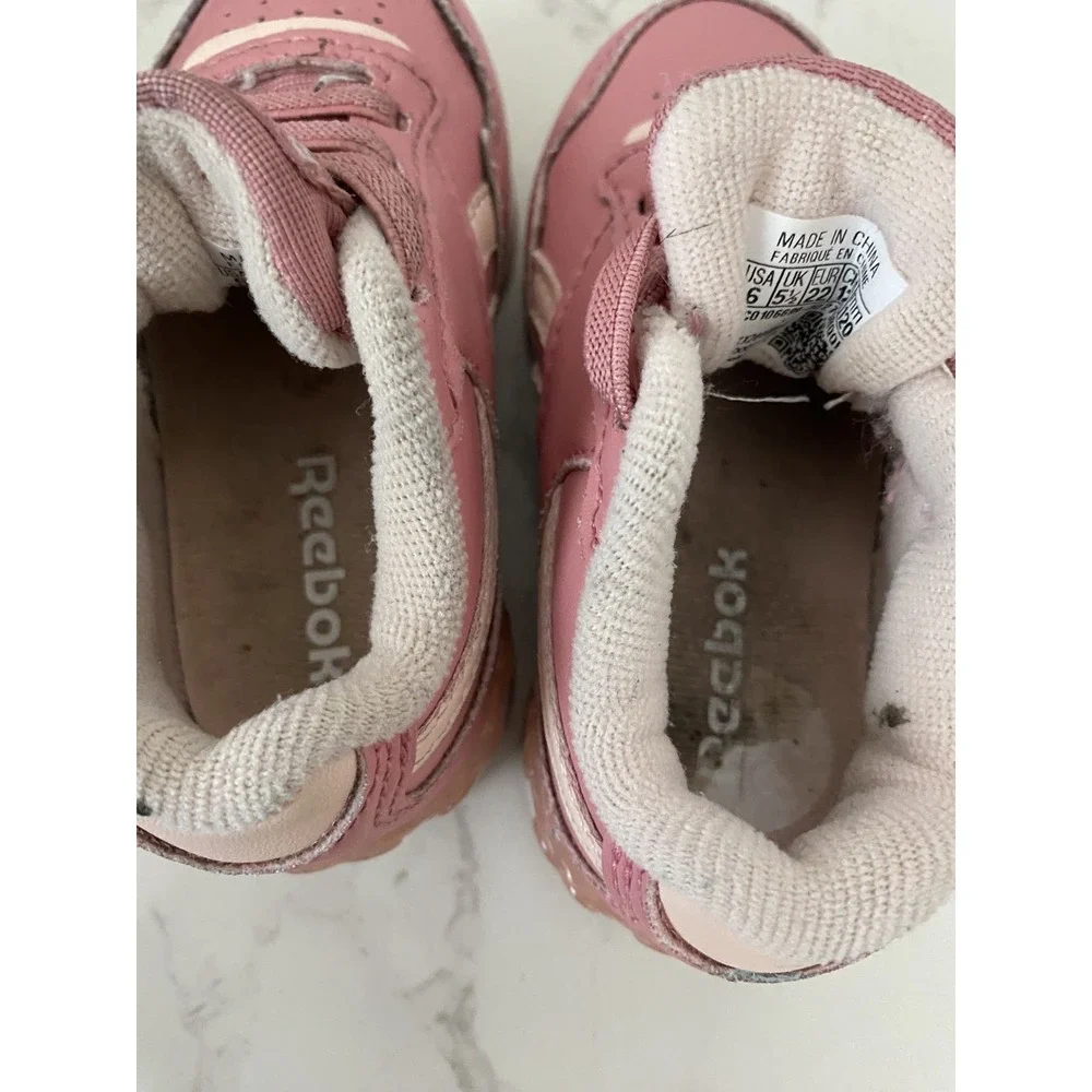 Reebok Sneakers Toddler Sz 6 Pink Light Up